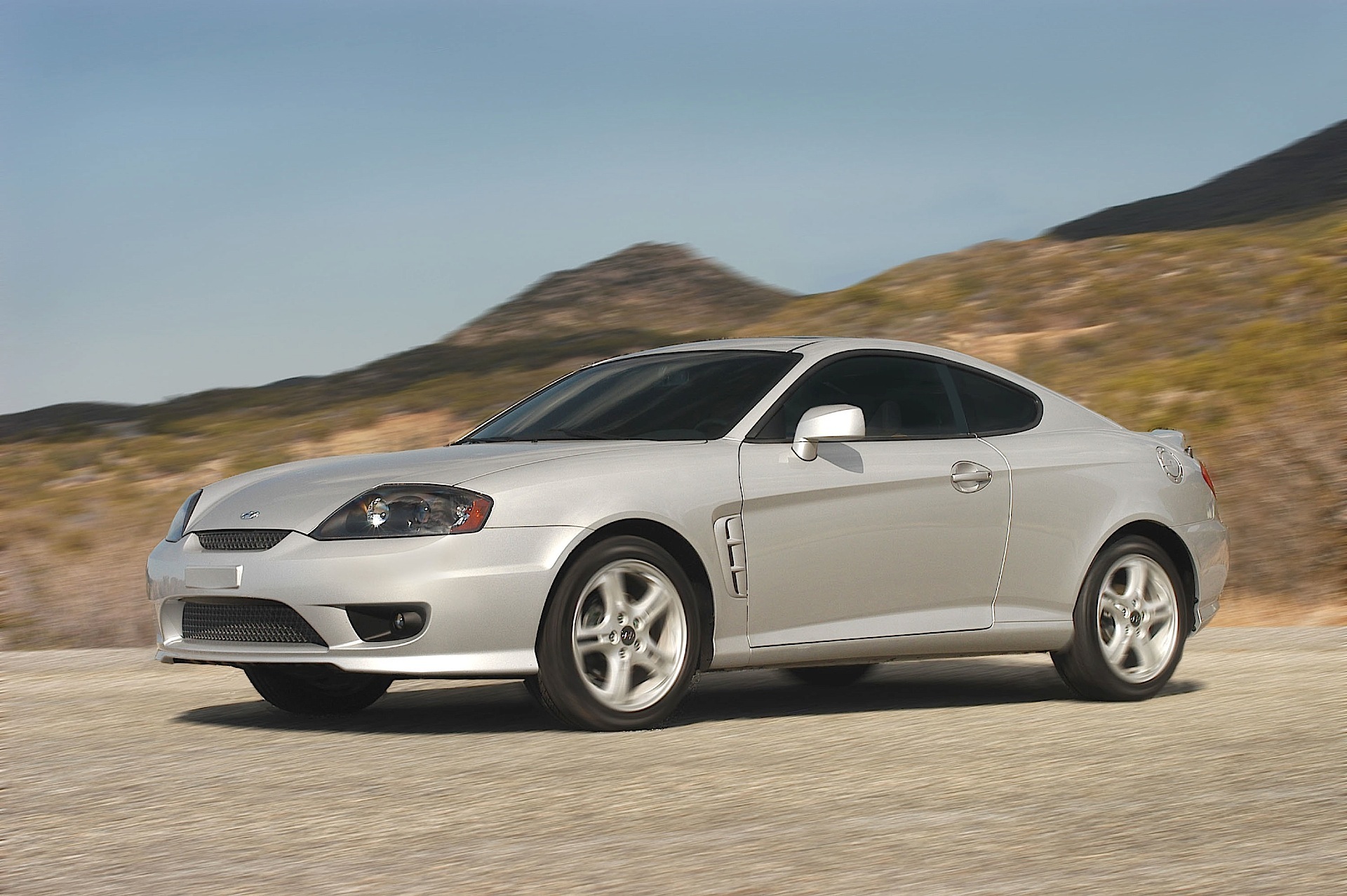 Hyundai Coupe / Tiburon photo 6