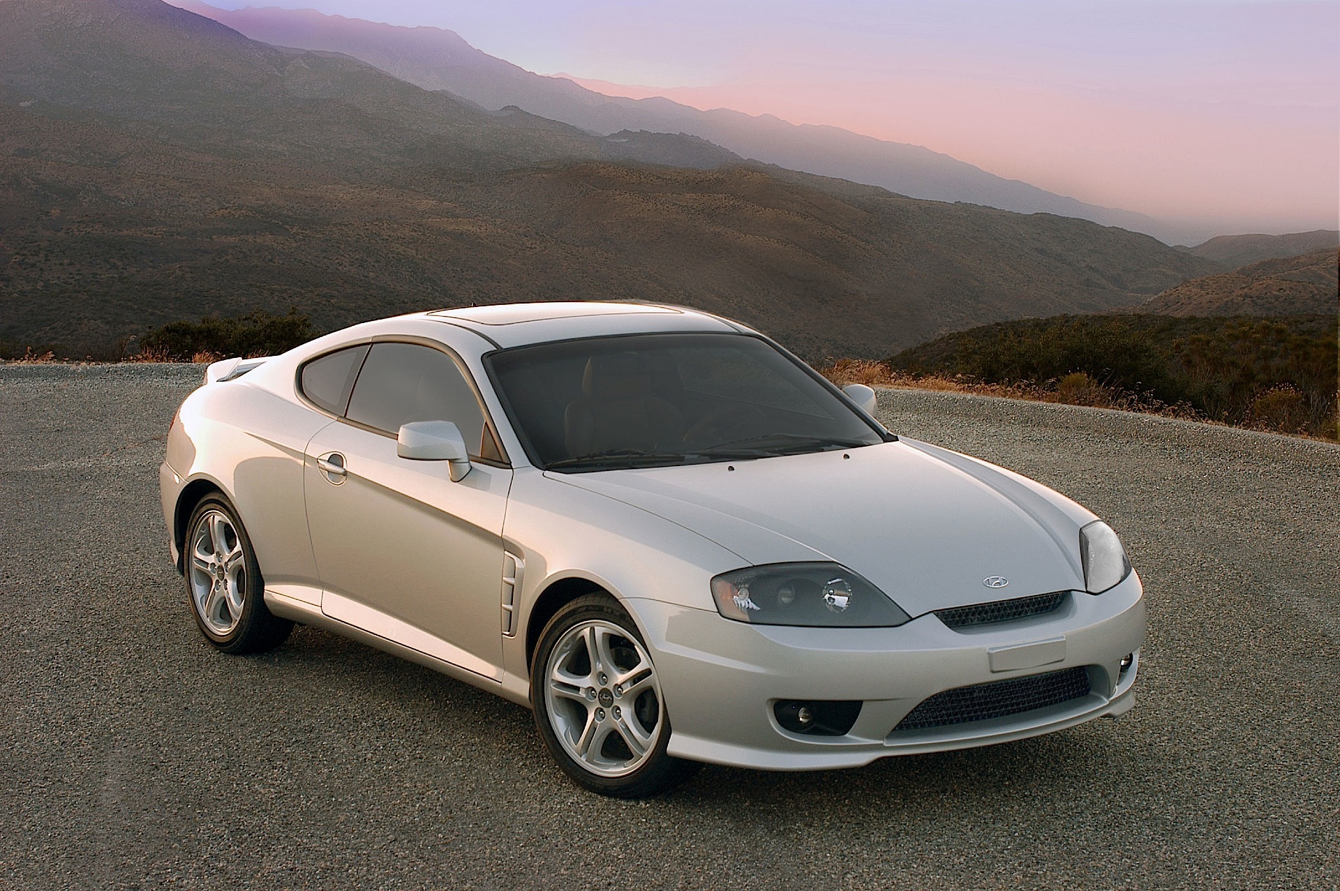 Hyundai Coupe / Tiburon photo 13