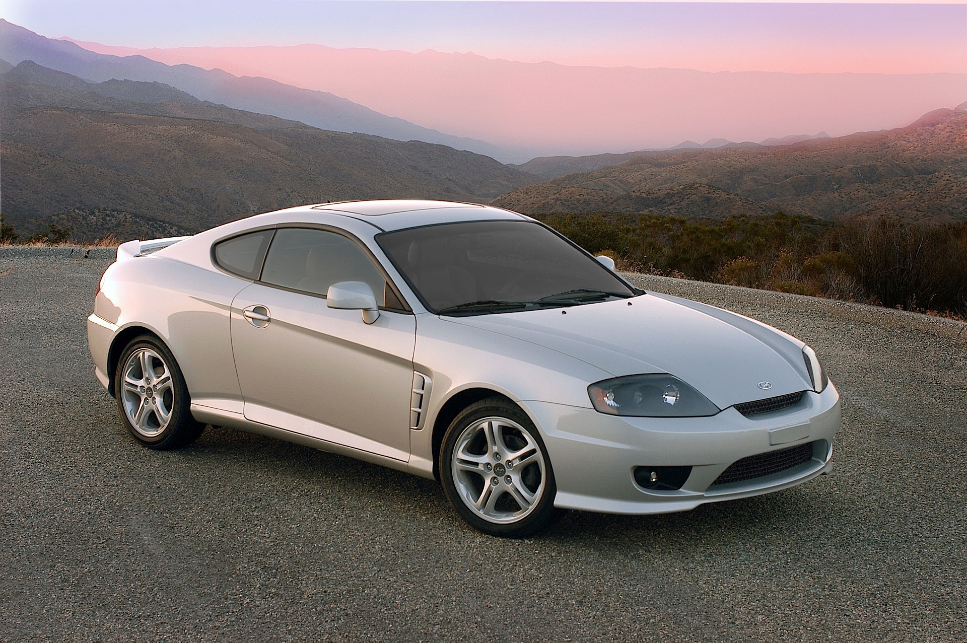 Hyundai Coupe / Tiburon photo 14