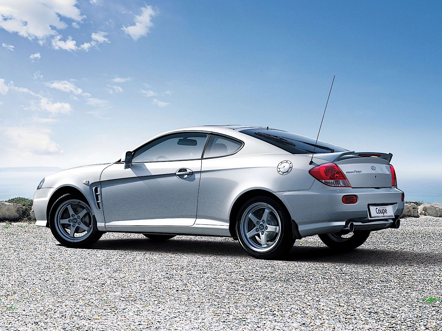 Hyundai Coupe / Tiburon photo 22