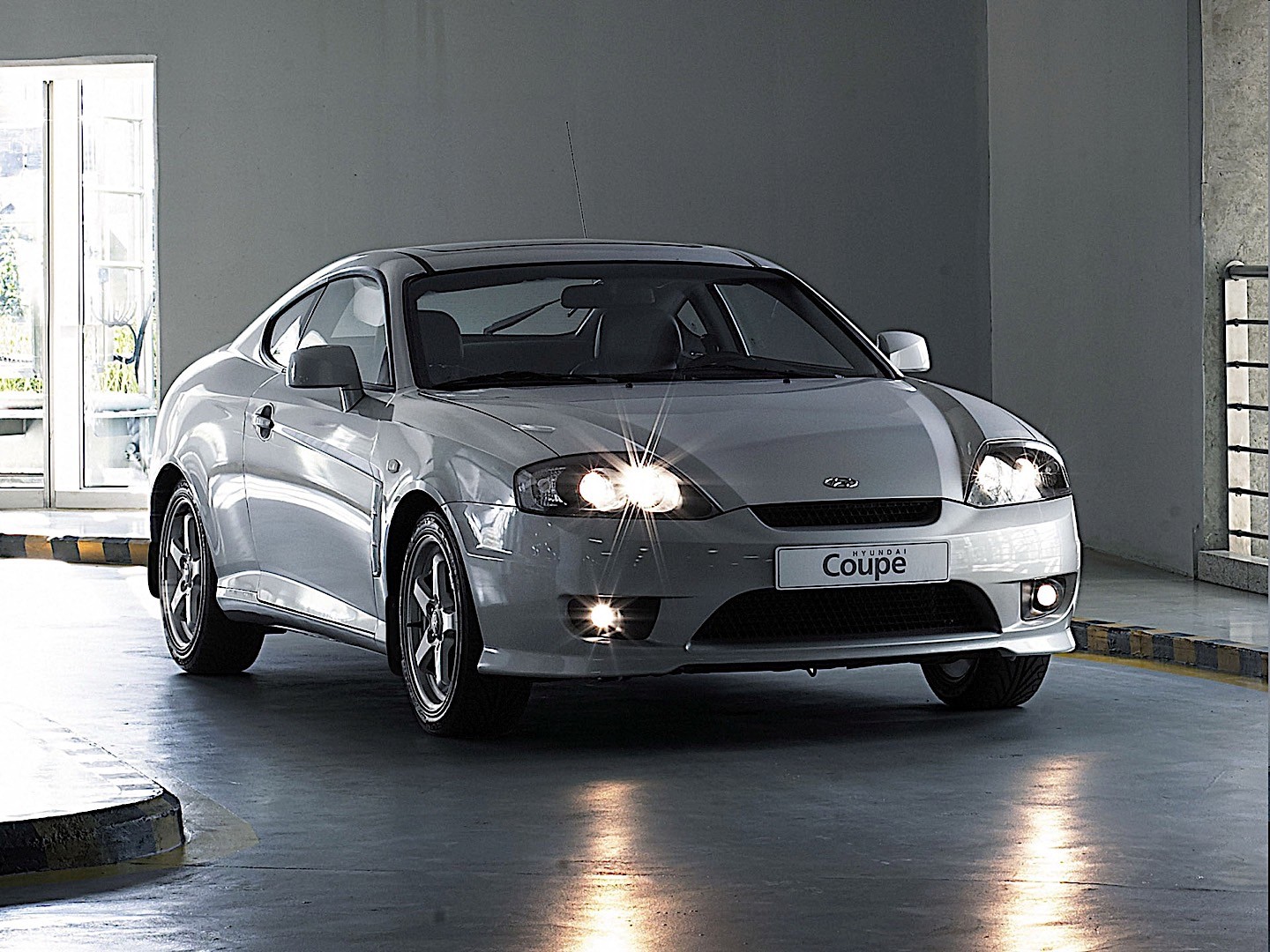 Hyundai Coupe / Tiburon photo 44