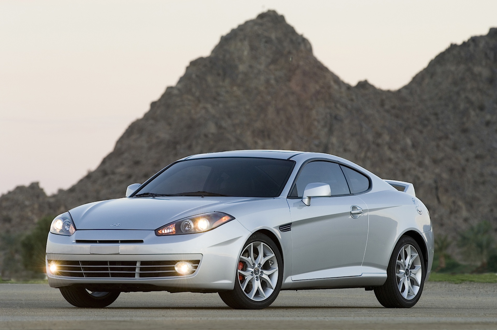 Hyundai Coupe / Tiburon photo 18