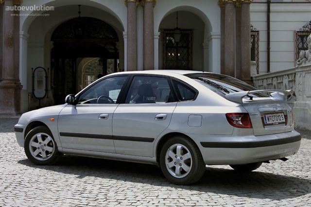 Hyundai Elantra 5 Doors photo 6