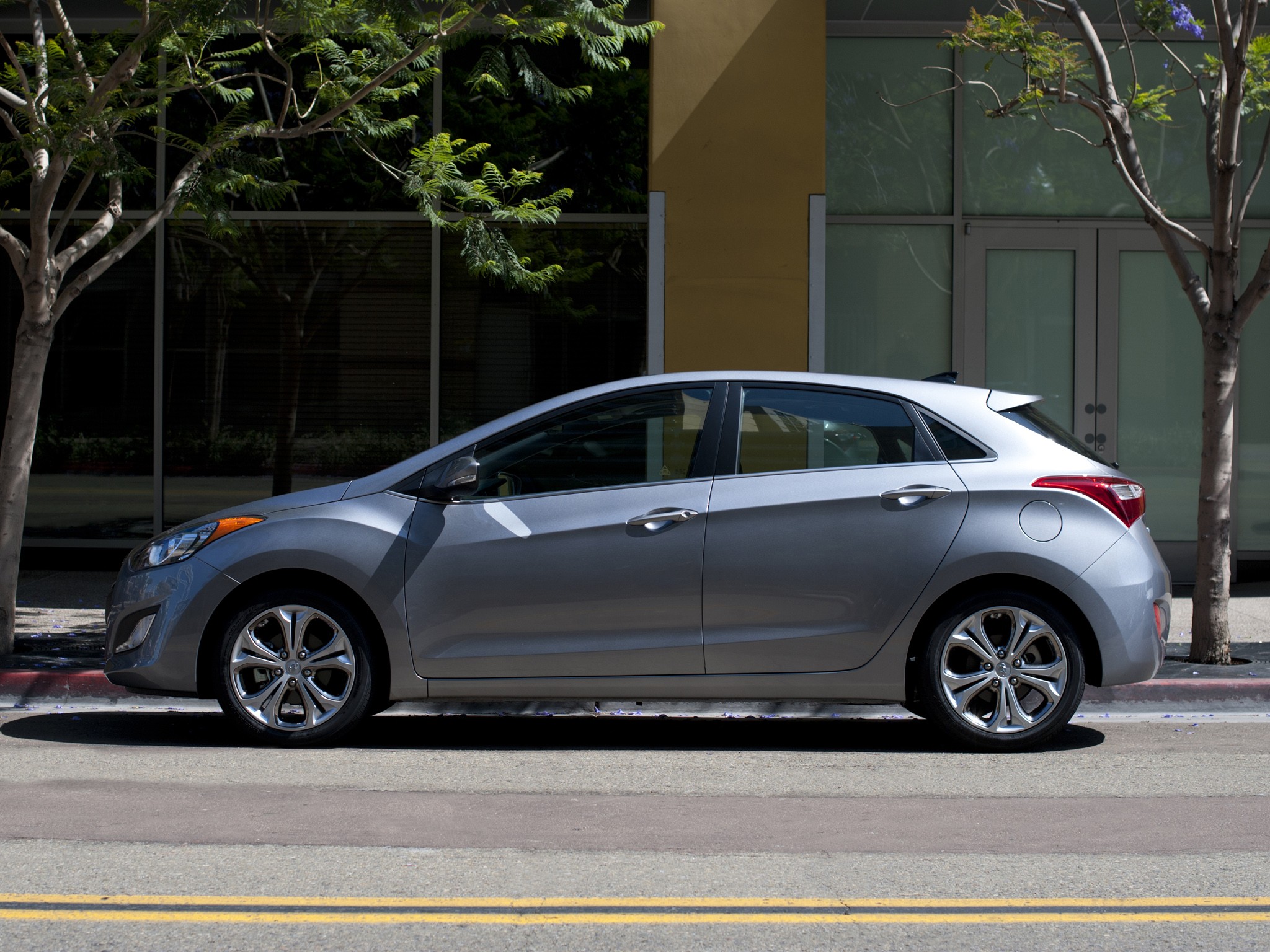 Hyundai Elantra 5 Doors photo 11