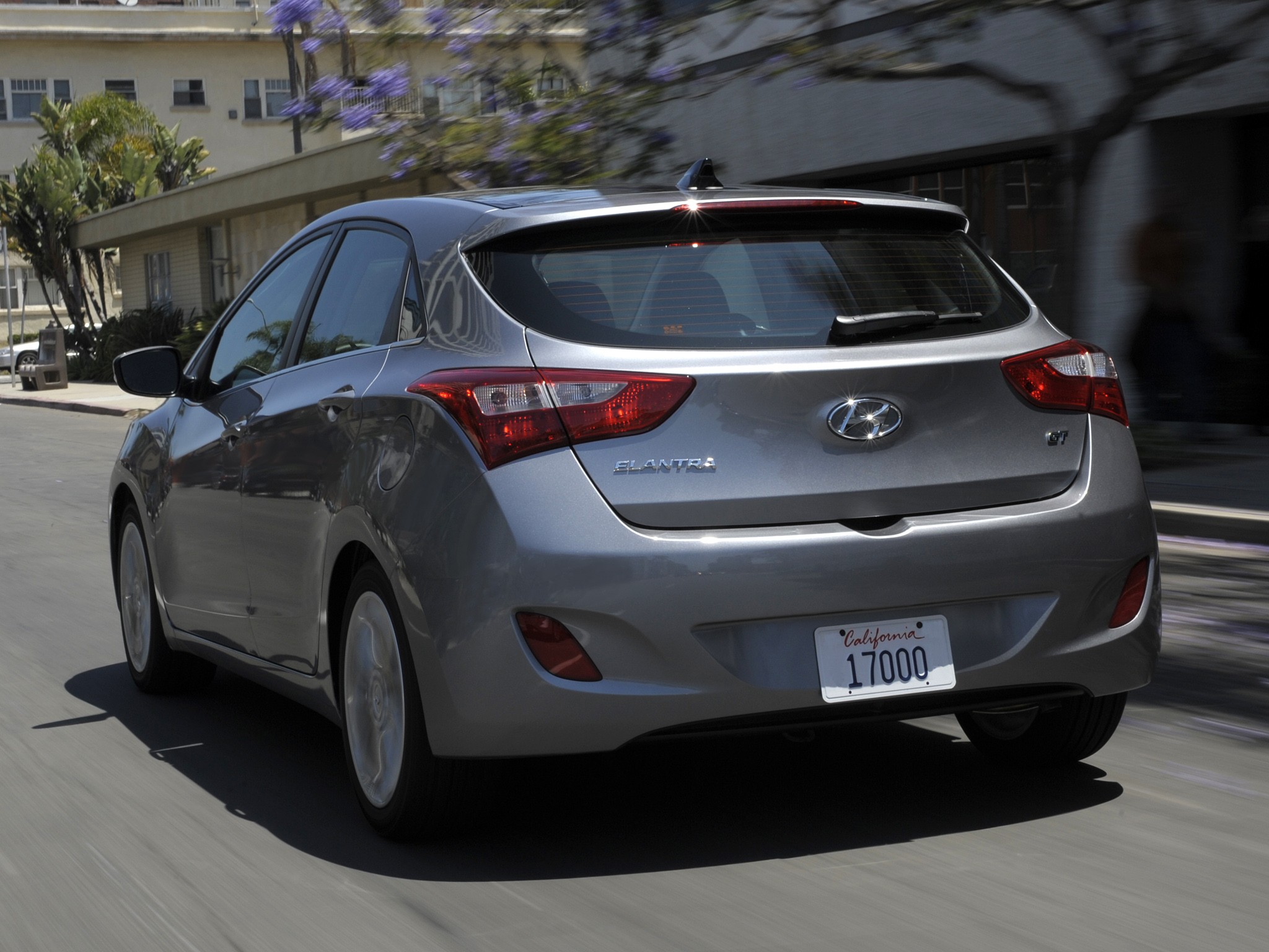 Hyundai Elantra 5 Doors photo 16
