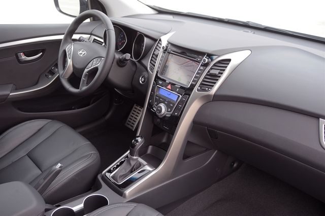 Hyundai Elantra 5 Doors photo 27