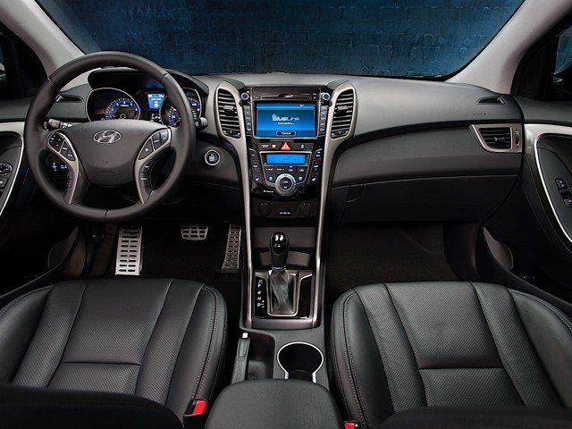 Hyundai Elantra Gt photo 15