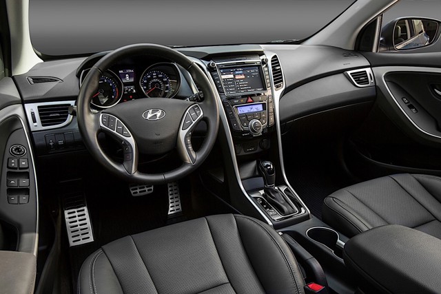 Hyundai Elantra Gt photo 20