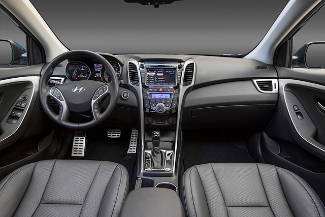 Hyundai Elantra Gt photo 21