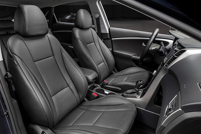 Hyundai Elantra Gt photo 24