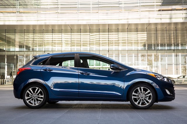 HYUNDAI Elantra GT