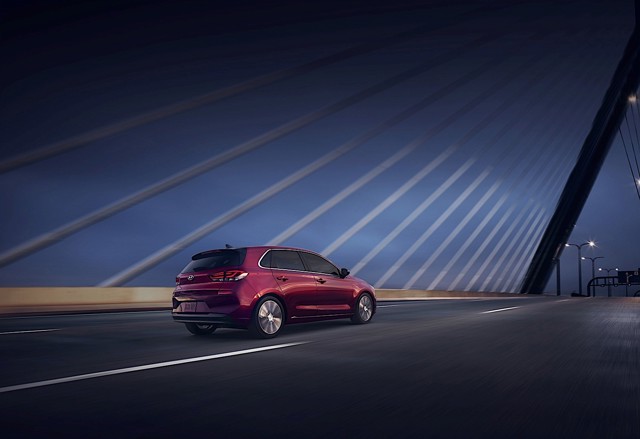 Hyundai Elantra Gt photo 4