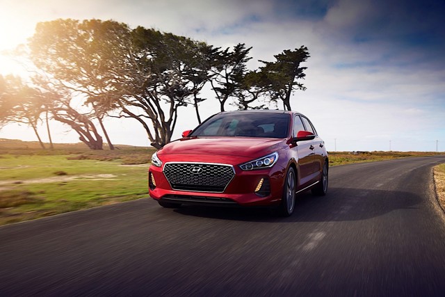 Hyundai Elantra Gt photo 7