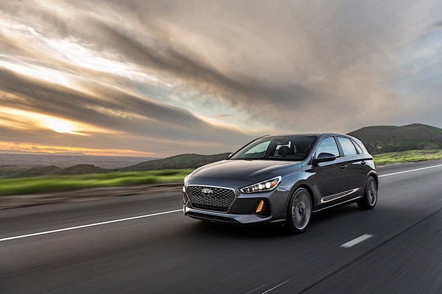 Hyundai Elantra Gt photo 14