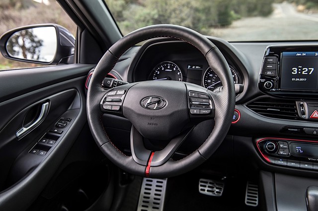 Hyundai Elantra Gt photo 64