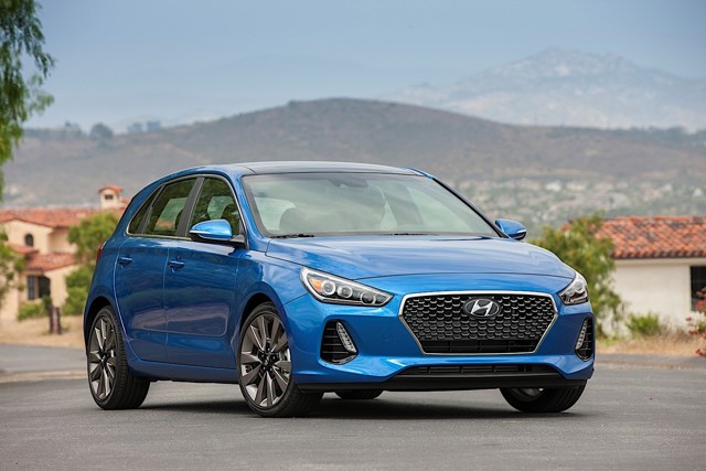 Hyundai Elantra Gt photo 20