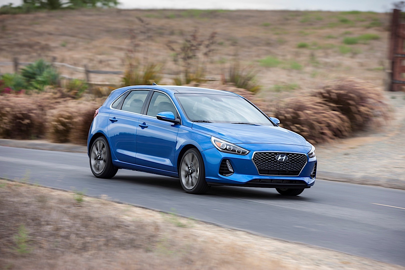 Hyundai Elantra Gt photo 24