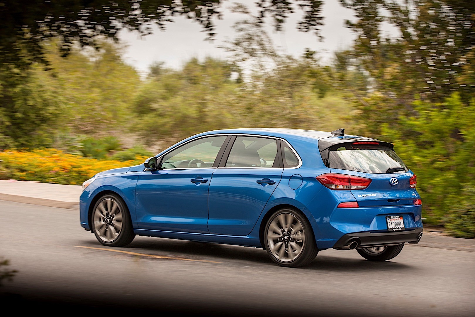 Hyundai Elantra Gt photo 39