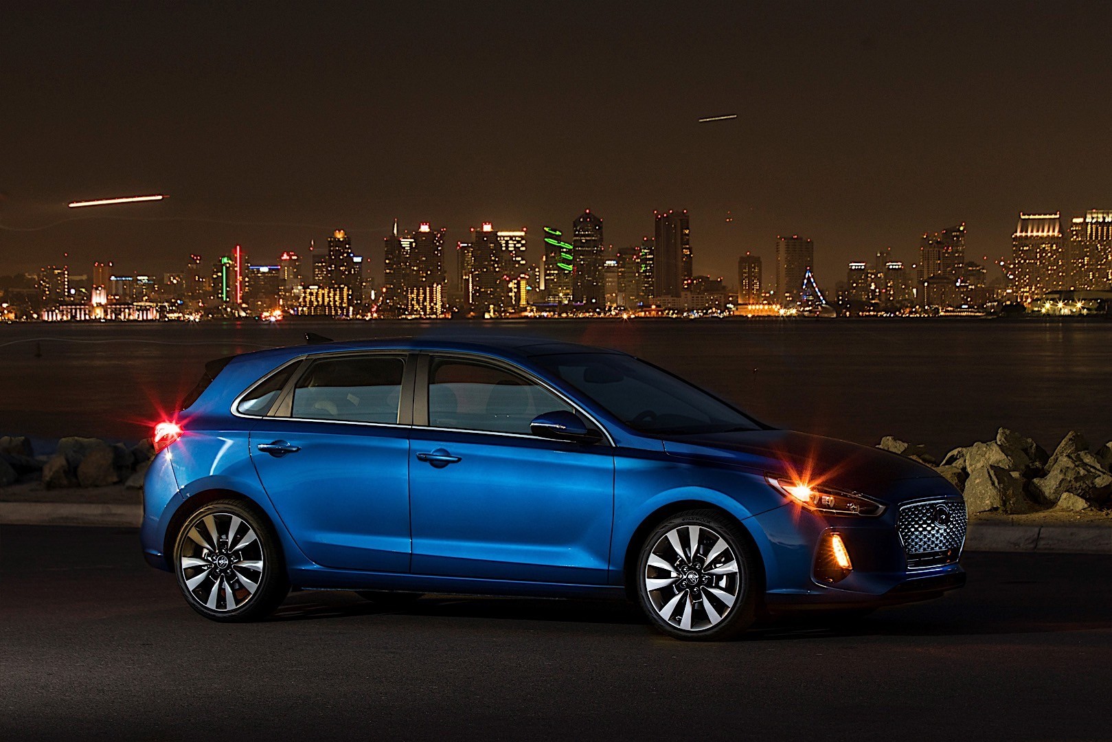 Hyundai Elantra Gt photo 48