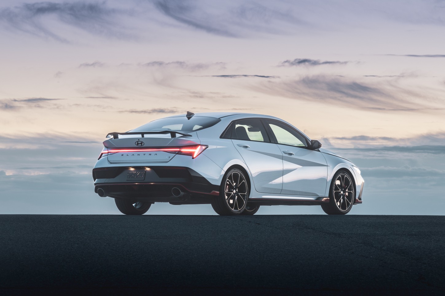 Hyundai Elantra N photo 2