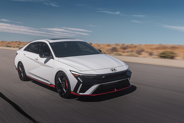 Hyundai Elantra N photo 16