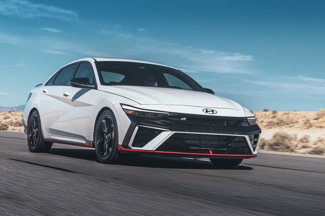 Hyundai Elantra N photo 21