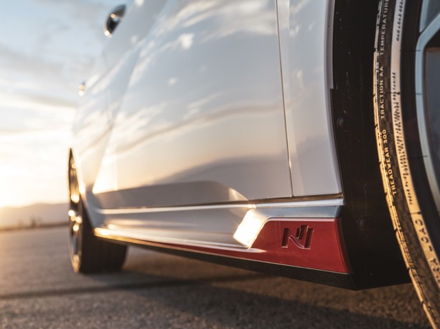 Hyundai Elantra N photo 23