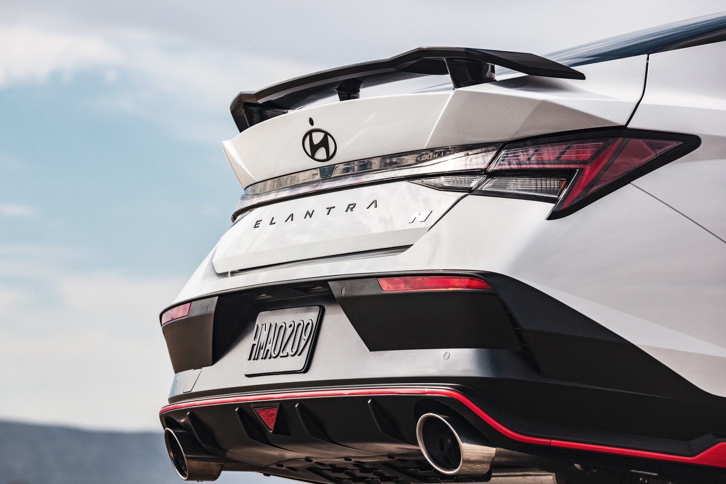 Hyundai Elantra N photo 25