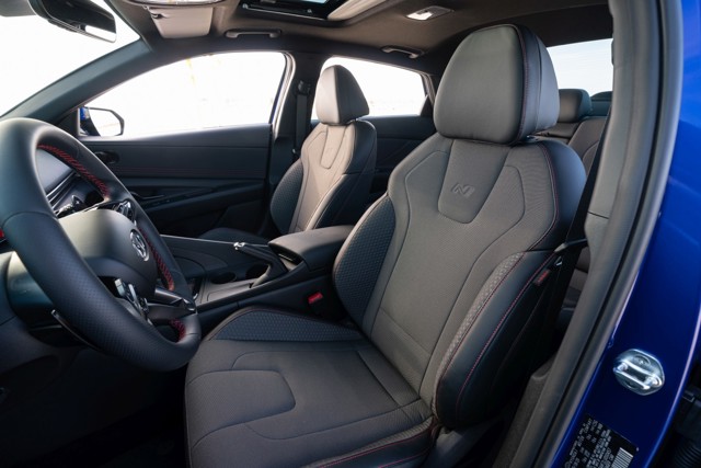 Hyundai Elantra N photo 63