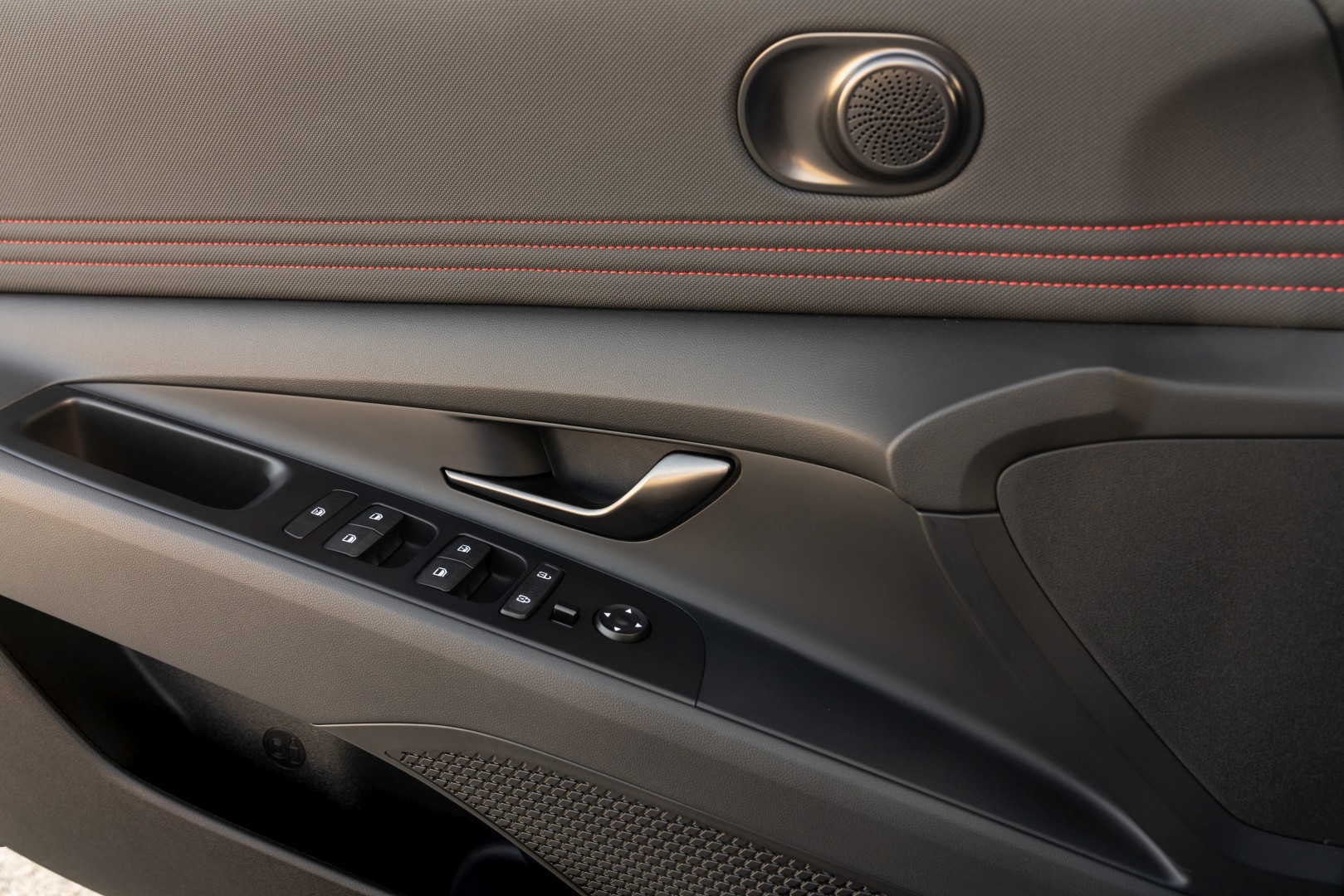 Hyundai Elantra N photo 68