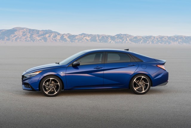 Hyundai Elantra N photo 8