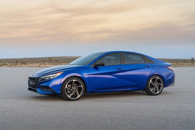 Hyundai Elantra N photo 9