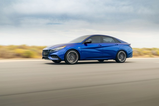 Hyundai Elantra N photo 12