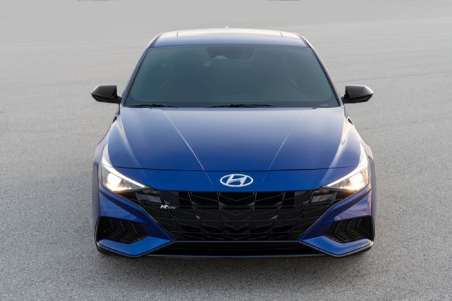 Hyundai Elantra N photo 29