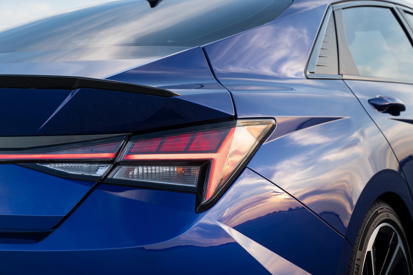 Hyundai Elantra N photo 38