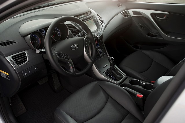 Hyundai Elantra Sedan photo 53