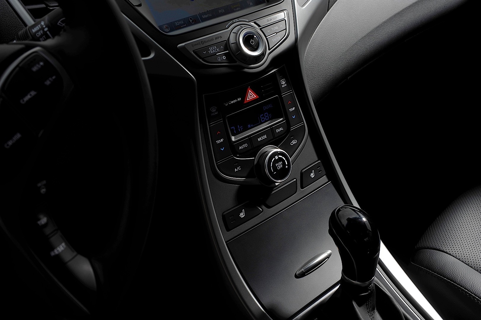 Hyundai Elantra Sedan photo 62