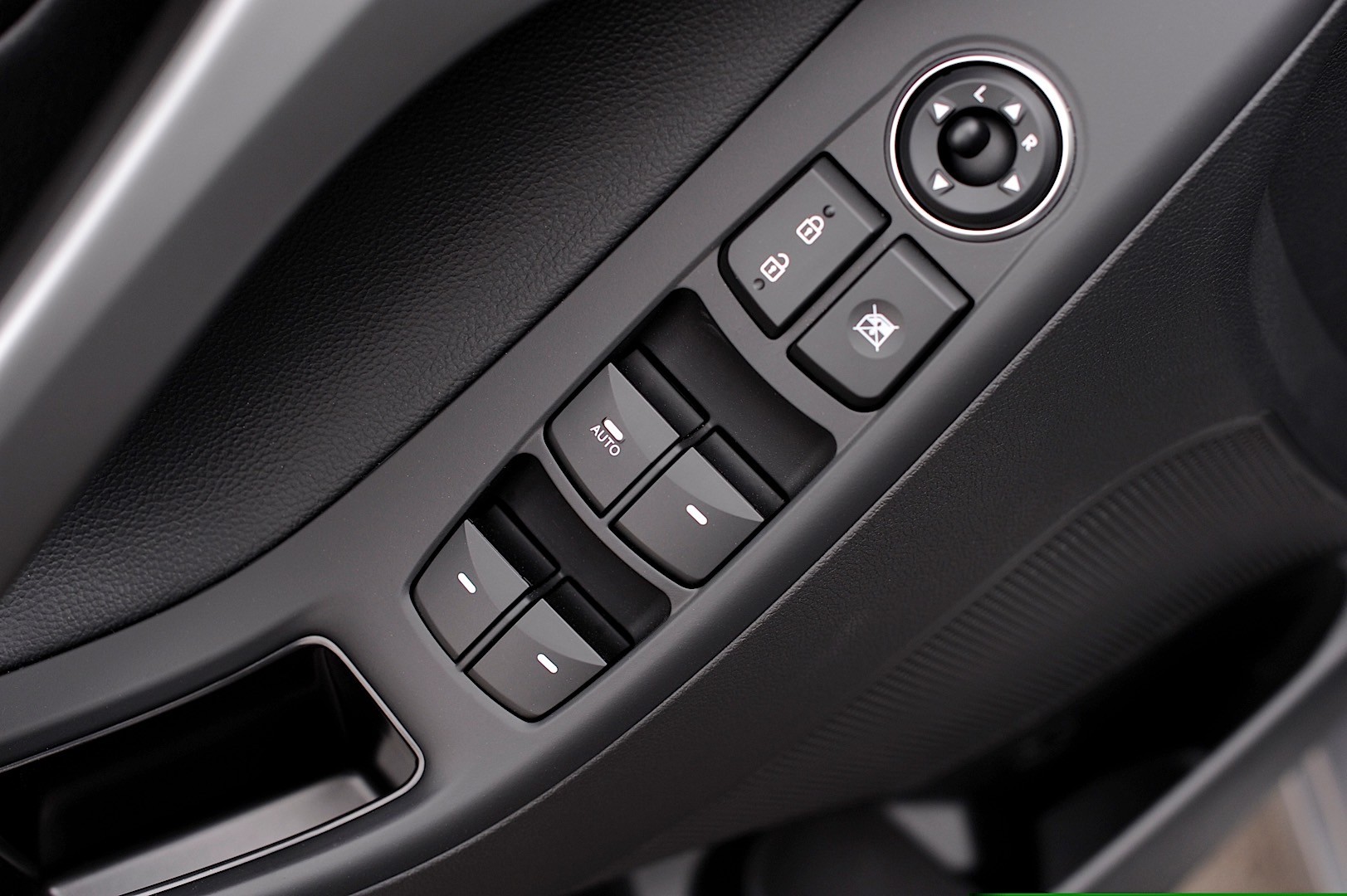 Hyundai Elantra Sedan photo 63