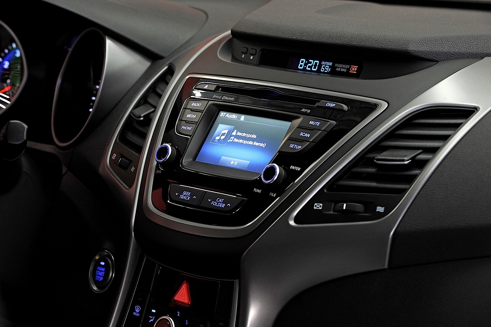 Hyundai Elantra Sedan photo 72