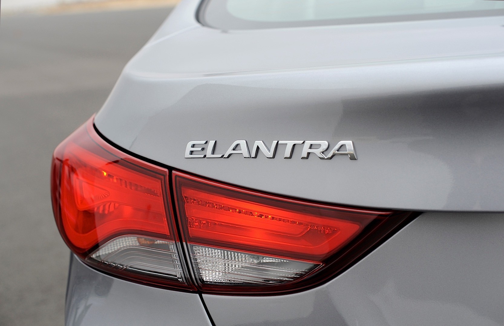 Hyundai Elantra Sedan photo 7