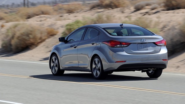 Hyundai Elantra Sedan photo 13