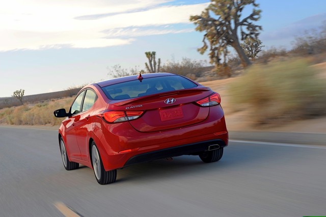 Hyundai Elantra Sedan photo 15
