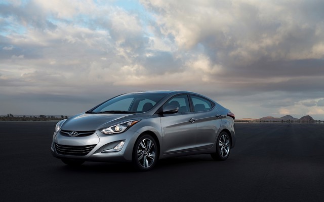 Hyundai Elantra Sedan photo 25