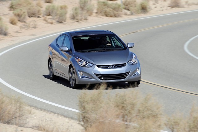 Hyundai Elantra Sedan photo 29