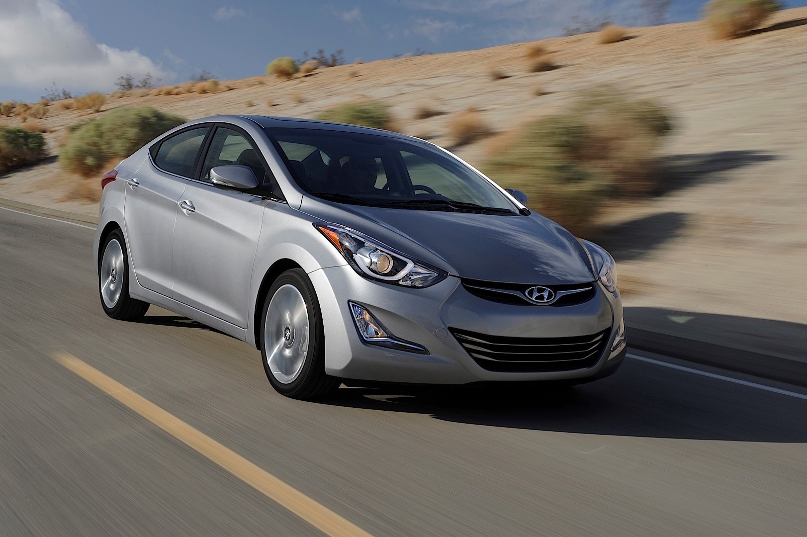 Hyundai Elantra Sedan photo 30