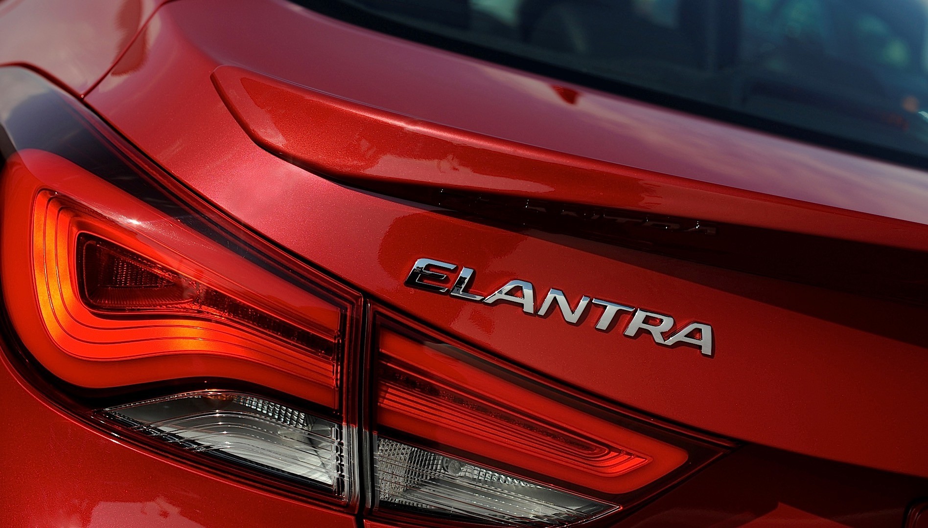 Hyundai Elantra Sedan photo 34