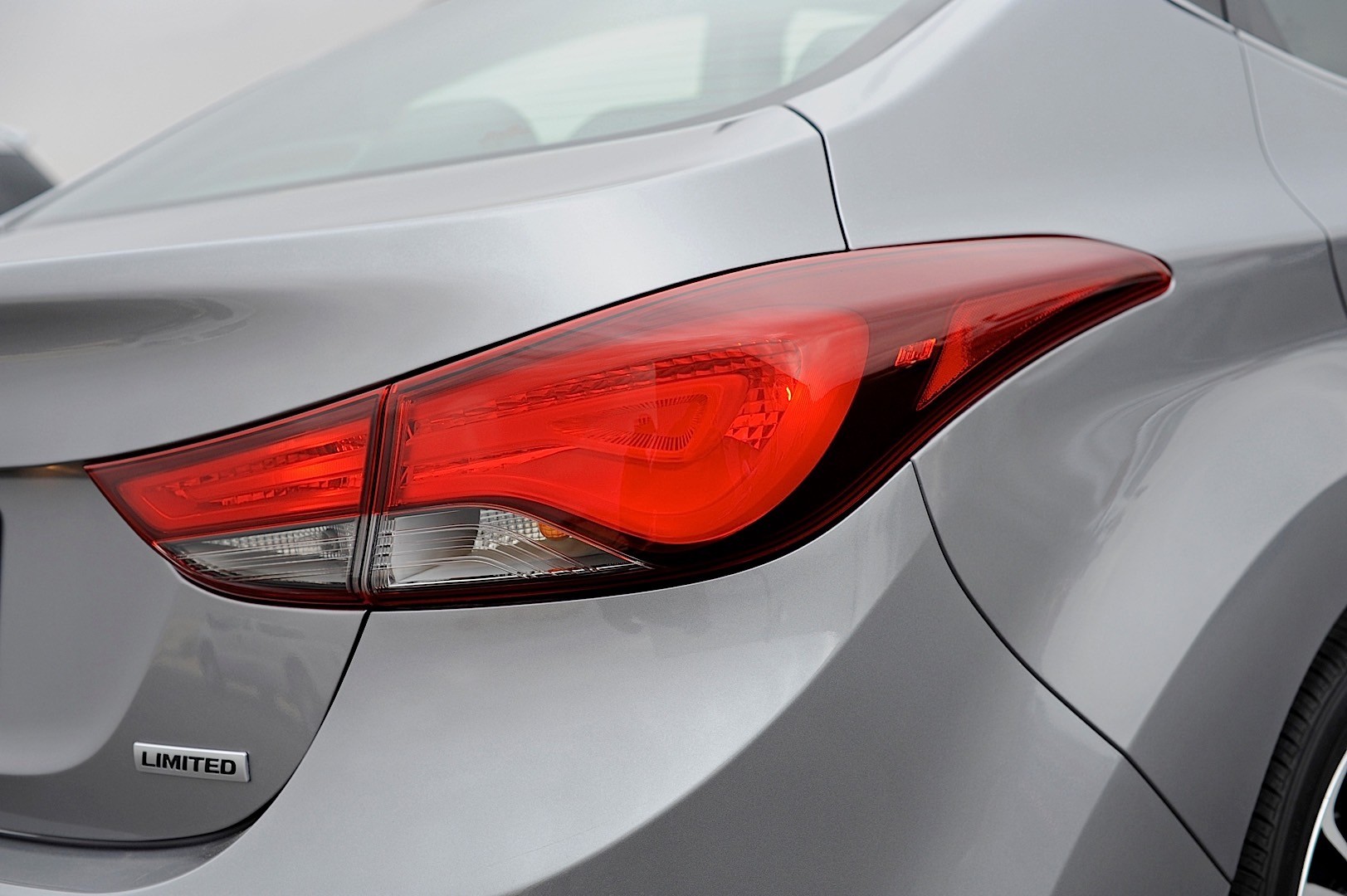 Hyundai Elantra Sedan photo 39