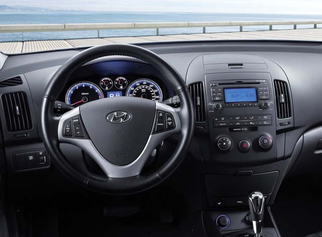 Hyundai Elantra Sedan photo 45
