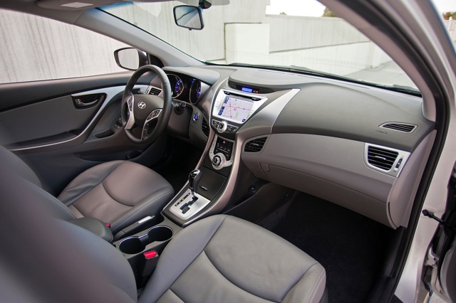 Hyundai Elantra Sedan photo 41
