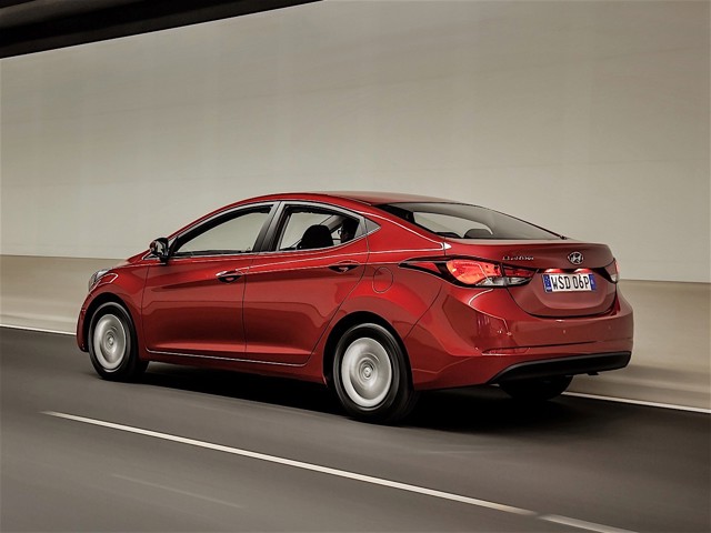 Hyundai Elantra Sedan photo 12